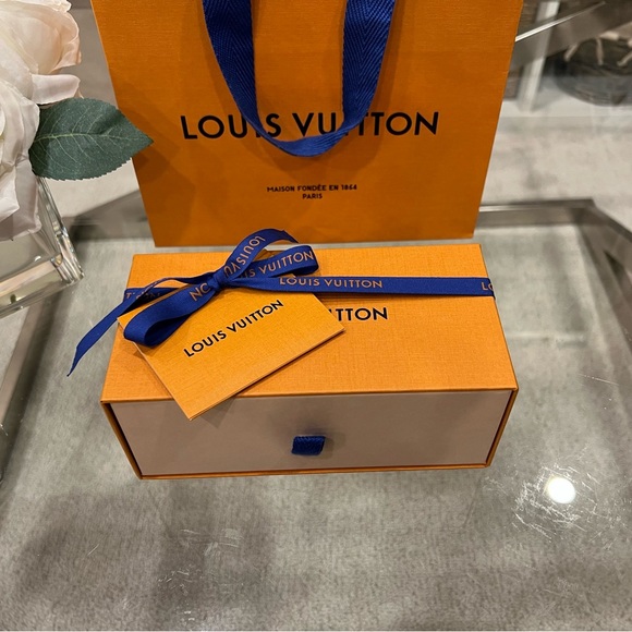 Louis Vuitton Gift Box Set - Picture 2 of 10